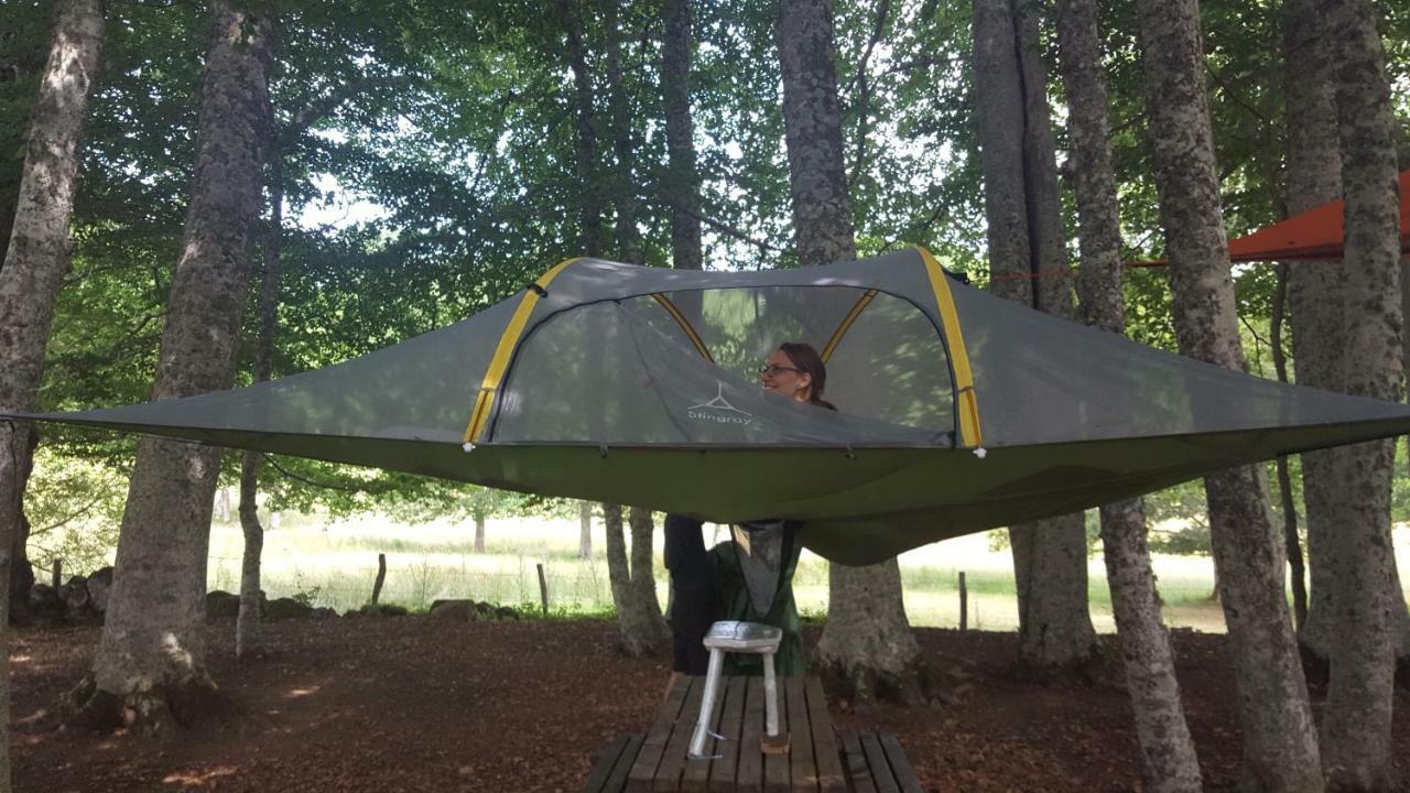 Voyage Spatio-Temporel Poussanges Buitenkant foto